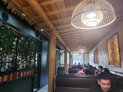 大堂-清风园肘子馆(万家大激店)