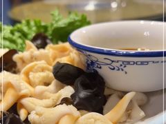 -旺角小渔村·海肠捞饭开创者(环山路店)