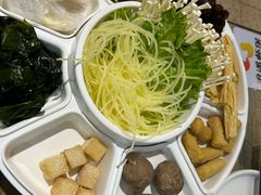 -鸡遇虾煲干锅火锅(小寨金莎店)