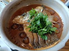 土烧压锅鱼头79元（免辣版）-老海陵·泰州菜(图书馆店)