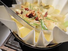 -穹六人间 people 6(岳阳路店)