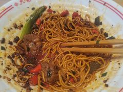 -犟一碗双椒鸡面(得意世界店)