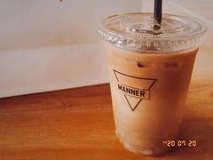 燕麦拿铁-Manner Coffee(IFS一楼店)