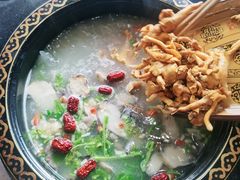 正宗高原松茸牛肉汤锅-八美镇邛崃土地坡饭店