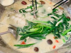 -姚记抚仙湖石锅鱼庄