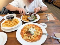 -Ribs & Burgers The Rocks