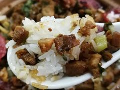 招牌鹅乸煲仔饭-阳江河堤老牌曾记美食