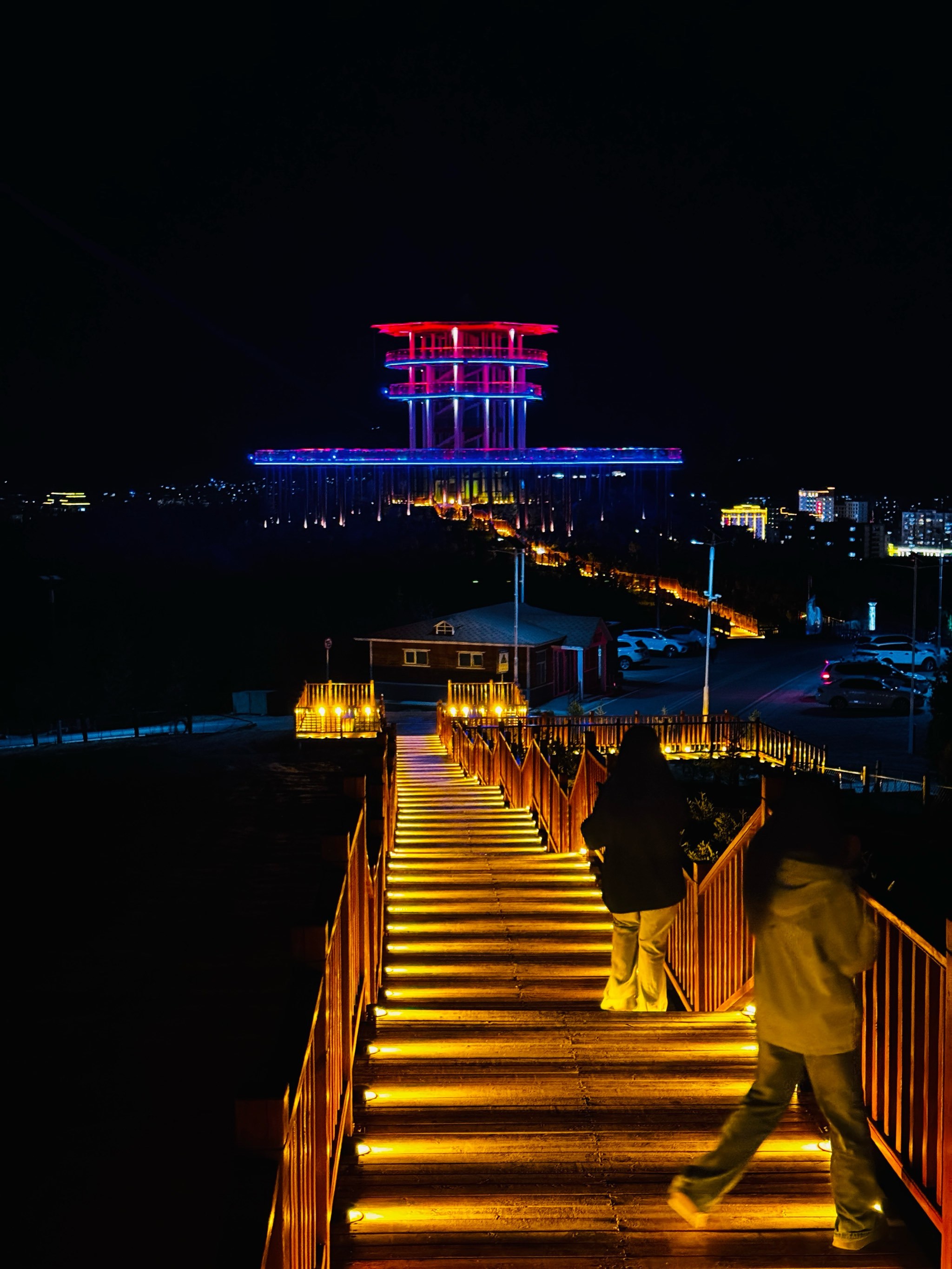 甘南宝藏小城合作市夜景指南