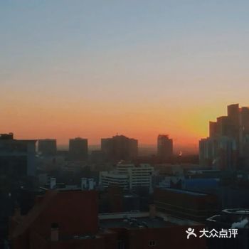 今天说一说近日拍到的美丽的朝阳叭~