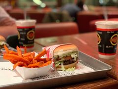 -FATBURGER 特富客汉堡(外交公寓店)