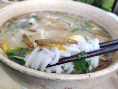 -桥香园云南过桥米线(金马碧鸡店)