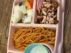 -汽车博物馆主题餐厅