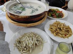 -天乐农家鱼头王(天目湖店)