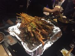 何师烤肉-何师烧烤Pro·30年老品牌·川菜·香辣蟹(太古里旗舰店)