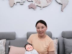 -乐禧母婴全自营月嫂(宝山店)