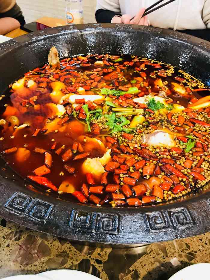 老哥门肥肠鱼(涪陵马鞍店)-"在重庆吃火锅吃多了,听说肥肠鱼也挺出名