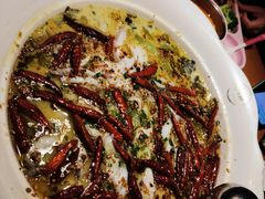 -江渔儿酸菜鱼专门店(明珠广场店)