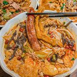 健康路夜市旁的螺蛳粉！真的好吃！