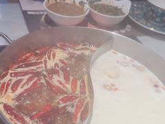 -尚尚仙·酸汤猪手·猪肚鸡火锅(华联万柳购物中心店)