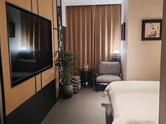 -万泊酒店(长沙五一广场国金中心店)