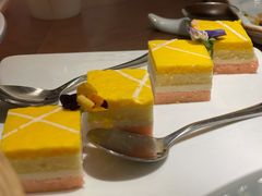 咸蛋黄小方-映水芙蓉(长宁来福士店)