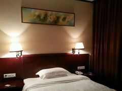 iphone_upload_pic-湛江远扬YOUNG咖啡主题酒店(赤坎老街店)