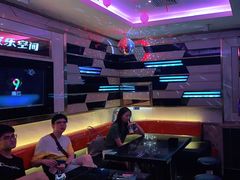 -欢乐空间KTV(奥山世纪城店)