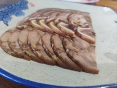 三少酱肘子-娄三少·老北京春饼烤鸭家常菜(富力又一城店)