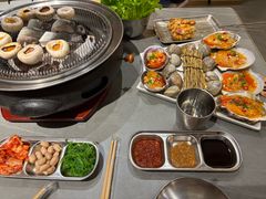 -围炉肉舍•炭烤活鳗•丹东海鲜烤肉(步行街店)