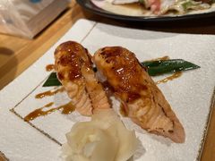 焦糖三文鱼手握-晶吉·居酒屋·烧鸟·海胆(民主广场店)