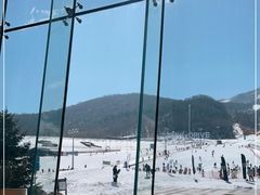 -中旅松花湖滑雪场