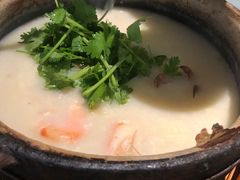 -稻鲜记潮汕砂锅粥