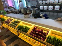 自助取餐区-费大厨辣椒炒肉(万家丽一店)