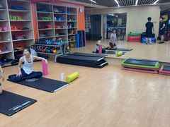 -CXFIT 陈徐健身工作室(凯旋店)