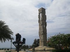 -亚龙湾中心广场