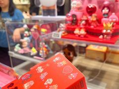 -泡泡玛特POPMART(国金街店)