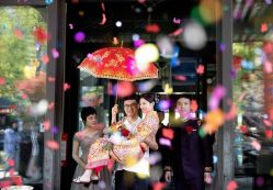 -So Shine 婚纱礼服·喜妈妈喜婆婆礼服馆(北外滩店)