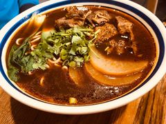 -醉牛腩·面小馆