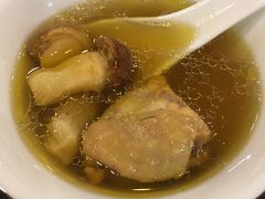 -小厨子私房菜·云南美食店