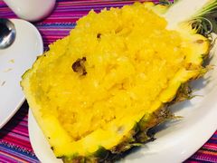 -香巴拉云南餐厅(华莱坞店)