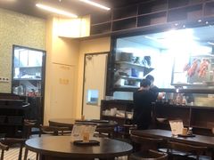 大堂-龍炎馬仔烧味(首位中心店)