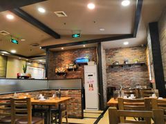 大堂-喇喇排骨火锅·传统韩式脊骨汤(望京西园总店)