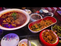 -路边边.炒菜烧烤.音乐餐厅(良乡长虹店)