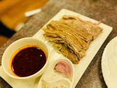 手抓羊肉半斤-贯贯吉·清真餐厅(浙江中路店)