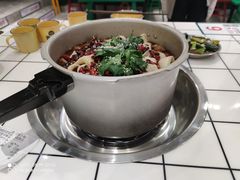 -晓彭肥肠鸡·泡椒鸡火锅(水木天地店)