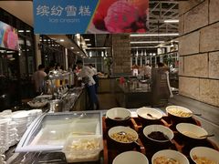 -三英温泉度假酒店-自助餐厅