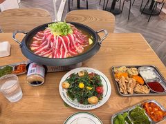 -WOW LUCKY创意韩料(龙阳广场店)