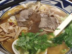 -鑫花溪牛肉米粉(文星广场店)