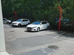 -蓝天国际游泳培训基地(华腾园店)