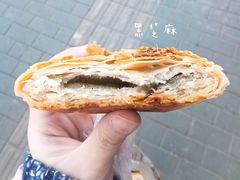 黑芝麻烧饼-朱记小郑酥烧饼(建康路店)